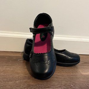 NWOT Mary Jane Black Dress Shoes Girls Size 1